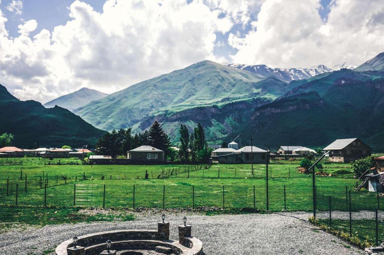 Holiday Home Kazbegi Extérieur photo